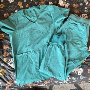 FIGS Teal Scrub Set